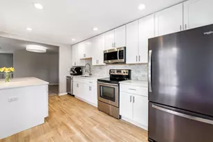 176 Grove Ave, Des Plaines, IL 60016 - Photo 9