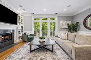 630 W Wellington Ave, Chicago, IL 60657 - Photo 3