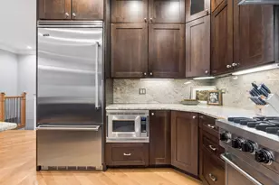 630 W Wellington Ave, Chicago, IL 60657 - Photo 19