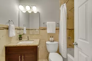 1040 W Polk St, Chicago, IL 60607 - Photo 17