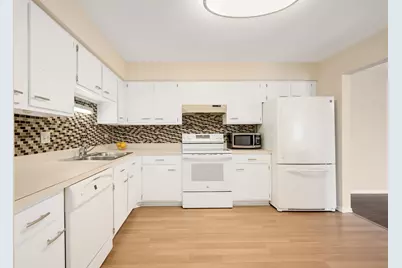 714 Walnut Drive #405, Darien, IL 60561 - Photo 9