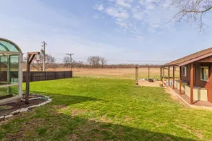 205 N Crestview Dr, Pontiac, IL 61764 - Photo 41