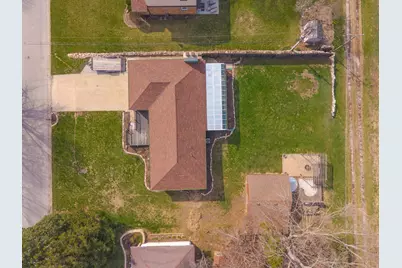 205 N Crestview Drive, Pontiac, IL 61764 - Photo 45