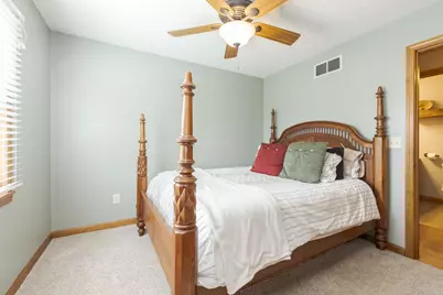 205 N Crestview Drive, Pontiac, IL 61764 - Photo 27