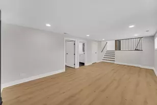 5945 Cleveland St, Morton Grove, IL 60053 - Photo 9