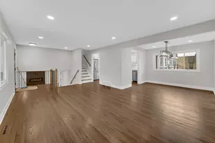 5945 Cleveland St, Morton Grove, IL 60053 - Photo 3