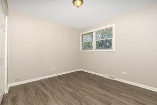3510 Chestnut Dr, Hazel Crest, IL 60429 - Photo 11