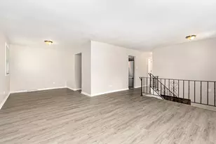 3510 Chestnut Dr, Hazel Crest, IL 60429 - Photo 3