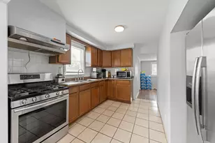 704 Francis St, Joliet, IL 60432 - Photo 9