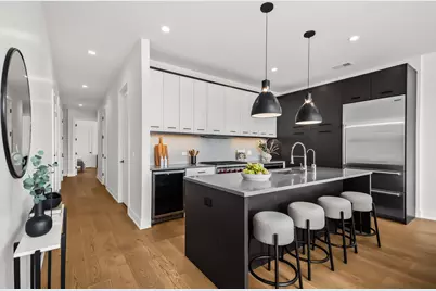 1203 W Augusta Boulevard #3N, Chicago, IL 60642 - Photo 7