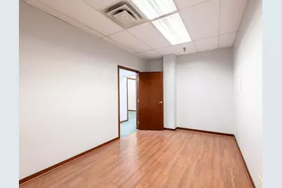 415 Washington Street #116, Waukegan, IL 60085 - Photo 5