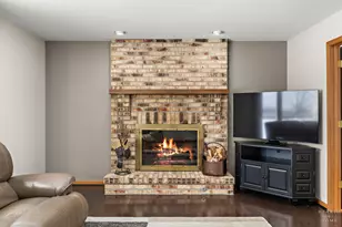 4305 Fairfax Dr, Crystal Lake, IL 60014 - Photo 13