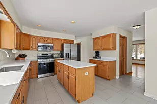 4305 Fairfax Dr, Crystal Lake, IL 60014 - Photo 21