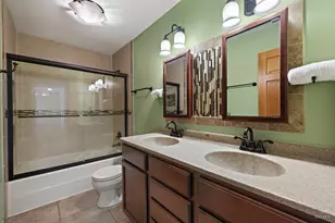 4305 Fairfax Dr, Crystal Lake, IL 60014 - Photo 37