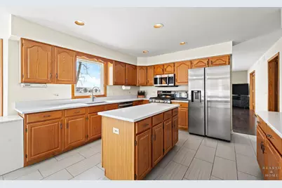 4305 Fairfax Drive, Crystal Lake, IL 60014 - Photo 19