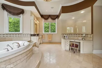 [Address not provided], Northfield, IL 60093 - Photo 27