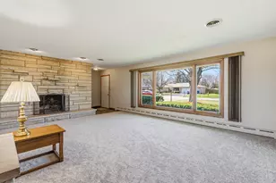 3300 Caroline Dr, Joliet, IL 60435 - Photo 23