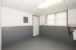 100 Barberry Dr, Crystal Lake, IL 60014 - Photo 25