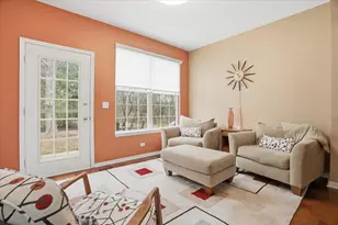 529 Shakespeare Dr, Grayslake, IL 60030 - Photo 7