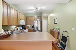 529 Shakespeare Dr, Grayslake, IL 60030 - Photo 11