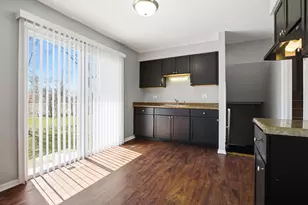 16544 Prairie Ave, South Holland, IL 60473 - Photo 7