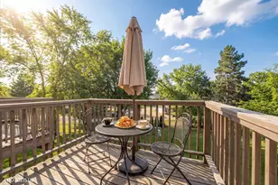 2831 S Embers Ln, Arlington Heights, IL 60005 - Photo 33