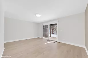 2831 S Embers Ln, Arlington Heights, IL 60005 - Photo 25