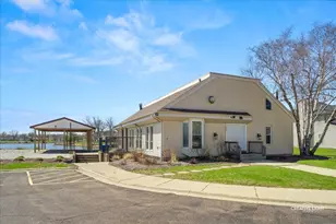 1969 Bayview Ln, Aurora, IL 60506 - Photo 19