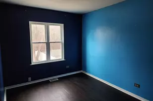 18108 Fountainbleau Dr, Hazel Crest, IL 60429 - Photo 7