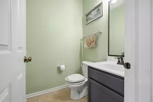 1341 S Mdw Ln, Round Lake, IL 60073 - Photo 13