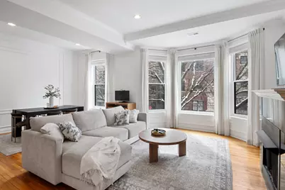 618 W Barry Avenue #2, Chicago, IL 60657 - Photo 3