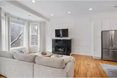 618 W Barry Avenue #2, Chicago, IL 60657 - Photo 7