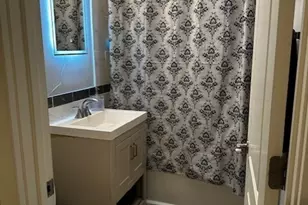 1617 W Glenlake Ave, Chicago, IL 60660 - Photo 5