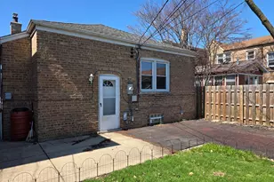10937 S Artesian Ave, Chicago, IL 60655 - Photo 9