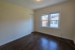 10937 S Artesian Ave, Chicago, IL 60655 - Photo 5