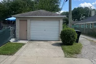 1633 E 93rd St, Chicago, IL 60617 - Photo 29