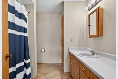 4653 Lindbloom Lane, Cherry Valley, IL 61016 - Photo 25