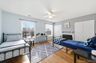 870 S Kilkenny Dr, Wheaton, IL 60189 - Photo 13