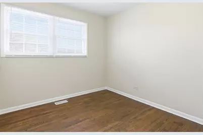 16419 Woodlawn West Avenue, South Holland, IL 60473 - Photo 11