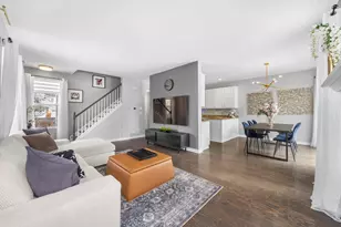 6508 Marble Ln, Carpentersville, IL 60110 - Photo 3