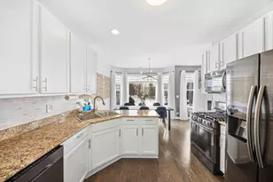 6508 Marble Ln, Carpentersville, IL 60110 - Photo 9