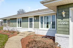 590 Brentwood Rd, Machesney Park, IL 61115 - Photo 3