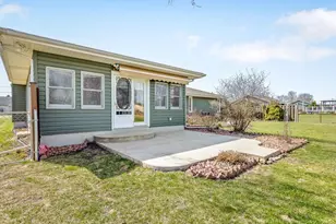 590 Brentwood Rd, Machesney Park, IL 61115 - Photo 33