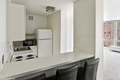 2400 N Lakeview Avenue #701, Chicago, IL 60614 - Photo 7