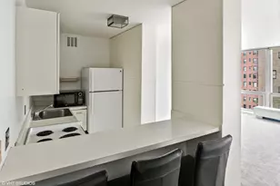 2400 N Lakeview Ave, Chicago, IL 60614 - Photo 7