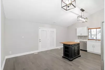 [Address not provided], Romeoville, IL 60446 - Photo 13