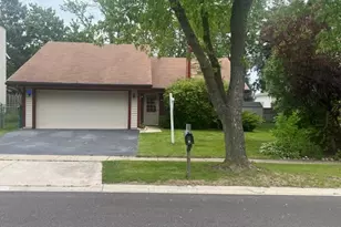 64 Abbeywood Dr, Romeoville, IL 60446 - Photo 1