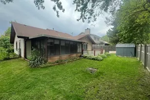 64 Abbeywood Dr, Romeoville, IL 60446 - Photo 3