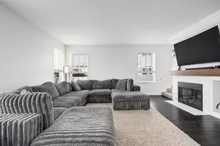 2598 Barnhart St, West Chicago, IL 60185 - Photo 7