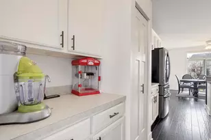 2598 Barnhart St, West Chicago, IL 60185 - Photo 15